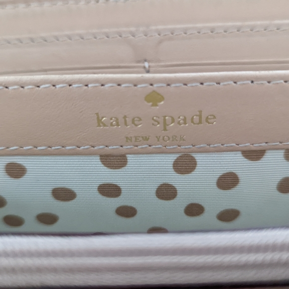Kate Spade Wallet Mint - Picture 2 of 5